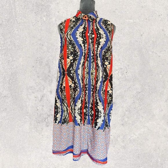 Mely New York a little bit of everything print vibrant light and silky sleeveles - Picture 1 of 5